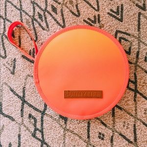 Super cute and fun Sunnylife picnic set ✨